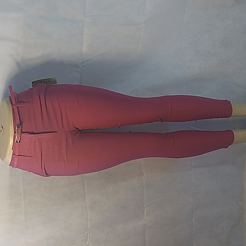 Dazz new women's sangria stretch work pants with belt. Small